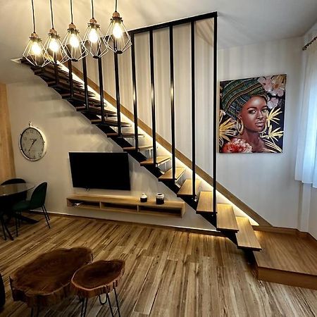 Ethra Suite 1 Volos Eksteriør bilde